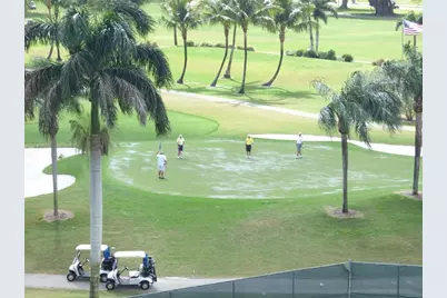 9410 N Hollybrook Lake Dr, Unit #303, Pembroke Pines, FL 33025 - Photo 18