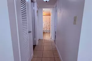 301 NE 14th Ave, Hallandale Beach, FL 33009 - Photo 14