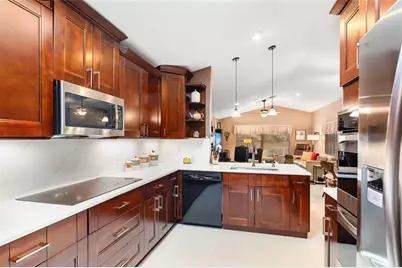 6660 NW 75th Pl, Parkland, FL 33067 - Photo 12