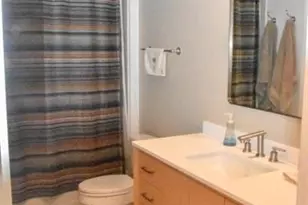 2601 NE 14th Ave, Wilton Manors, FL 33334 - Photo 18