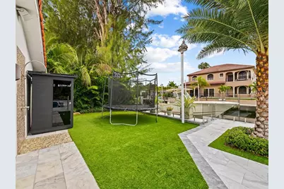 2811 NE 55th Pl, Fort Lauderdale, FL 33308 - Photo 8