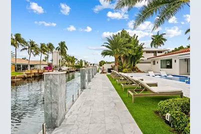 2811 NE 55th Pl, Fort Lauderdale, FL 33308 - Photo 2