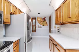 5921 Coral Lake Dr, Margate, FL 33063 - Photo 10