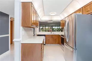 5921 Coral Lake Dr, Margate, FL 33063 - Photo 8