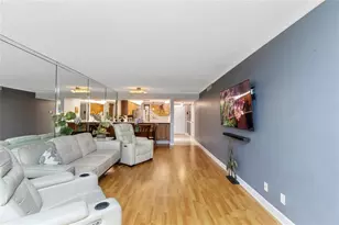 5921 Coral Lake Dr, Margate, FL 33063 - Photo 18