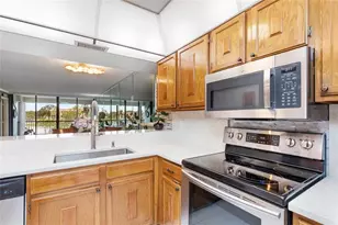 5921 Coral Lake Dr, Margate, FL 33063 - Photo 6