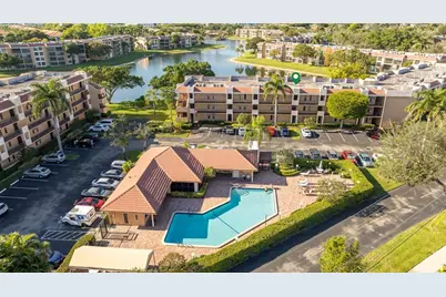 5921  Coral Lake Dr, Unit #209, Margate, FL 33063 - Photo 2