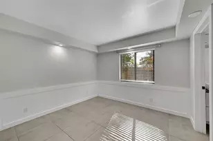 200 NW 25th St, Fort Lauderdale, FL 33311 - Photo 10