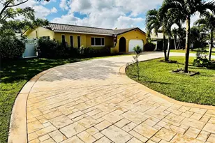 8306 NW 36th St, Coral Springs, FL 33065 - Photo 4