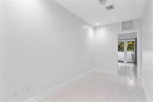 316 SW 16th St, Fort Lauderdale, FL 33315 - Photo 16