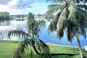 4311 Crystal Lake Dr, Deerfield Beach, FL 33064 - Photo 6