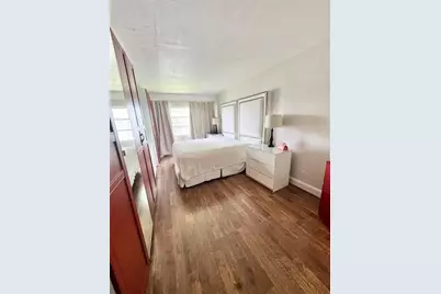 4311  Crystal Lake Dr, Unit #213, Deerfield Beach, FL 33064 - Photo 16