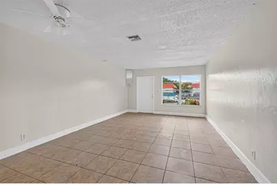 7710 SW 10th St, Unit #2, North Lauderdale, FL 33068 - Photo 4