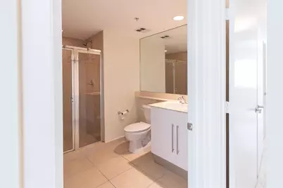 335 S Biscayne Blvd, Unit #2400, Miami, FL 33131 - Photo 10