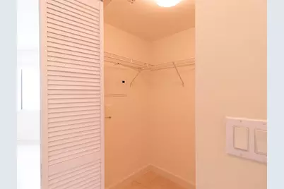 335 S Biscayne Blvd, Unit #2400, Miami, FL 33131 - Photo 12