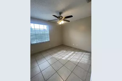 12115 SW 2nd St, Pembroke Pines, FL 33025 - Photo 12