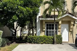 12115 SW 2nd St, Pembroke Pines, FL 33025 - Photo 1