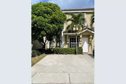 12115 SW 2nd St, Pembroke Pines, FL 33025 - Photo 14