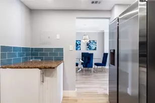 500 Bayview Dr, Sunny Isles Beach, FL 33160 - Photo 6