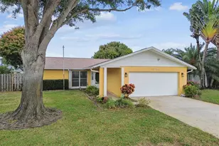 13653 Serena Dr, Largo, FL 33774 - Photo 32