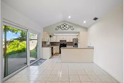 13653  Serena Drive, Largo, FL 33774 - Photo 12