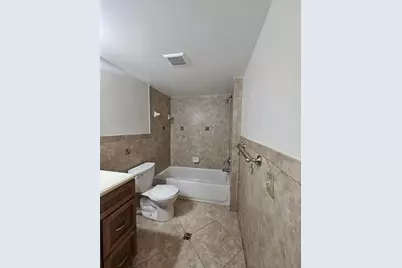 3720 N Pine Island Rd, Unit #428, Sunrise, FL 33351 - Photo 4