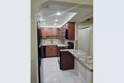 3720 N Pine Island Rd, Unit #428, Sunrise, FL 33351 - Photo 16