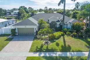 460 NE Cornwall Ave, Port Saint Lucie, FL 34983 - Photo 6