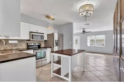 7115 NW 73rd St, Tamarac, FL 33321 - Photo 16