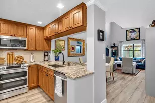 240 City View Dr, Fort Lauderdale, FL 33311 - Photo 6