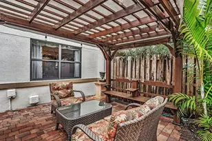 240 City View Dr, Fort Lauderdale, FL 33311 - Photo 38