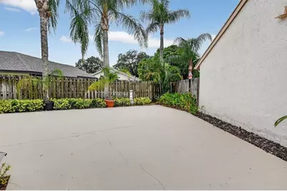 21725  Chimney Rock Park Cir, Boca Raton, FL 33428 - Photo 40