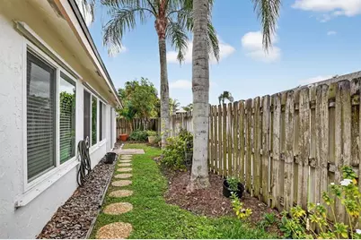 21725  Chimney Rock Park Cir, Boca Raton, FL 33428 - Photo 36