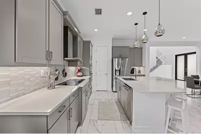 11855 SW 13th Ct, Pembroke Pines, FL 33025 - Photo 12