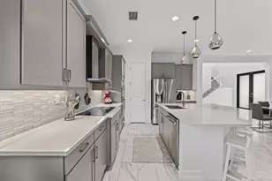 11855 SW 13th Ct, Pembroke Pines, FL 33025 - Photo 12