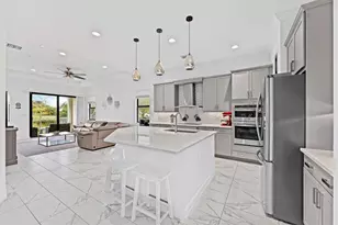 11855 SW 13th Ct, Pembroke Pines, FL 33025 - Photo 10