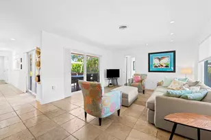 261 SW 18th Ct, Pompano Beach, FL 33060 - Photo 4