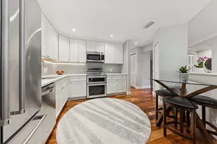 5560 Coach House Cir, Boca Raton, FL 33486 - Photo 10