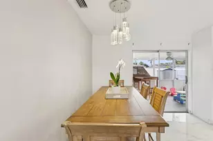 8700 NW 11th St, Pembroke Pines, FL 33024 - Photo 6