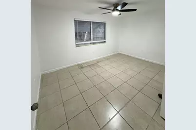 1120  S D St, Lake Worth Beach, FL 33460 - Photo 4