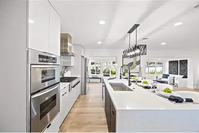 3400 NE 17th Way, Oakland Park, FL 33334 - Photo 2