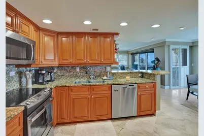 3430  Galt Ocean Dr, Unit #106, Fort Lauderdale, FL 33308 - Photo 14