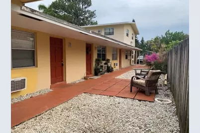 1129 NE 17th Ter, Unit #4, Fort Lauderdale, FL 33304 - Photo 2