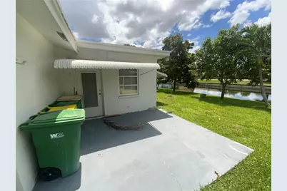 7104 NW 70th St, Tamarac, FL 33321 - Photo 28