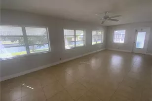 7104 NW 70th St, Tamarac, FL 33321 - Photo 10