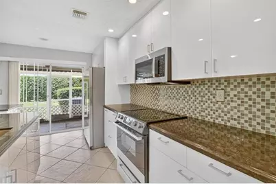 5051  Pointe Emerald Ln, Unit #5051, Boca Raton, FL 33486 - Photo 8