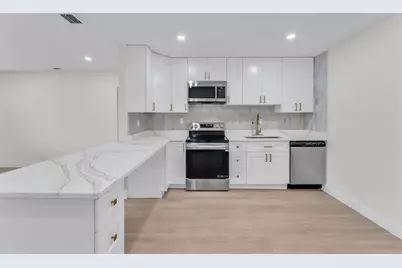 1398 NE 37th St, Oakland Park, FL 33334 - Photo 6