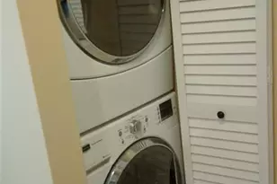 1202 Glenmoor Dr, West Palm Beach, FL 33409 - Photo 14