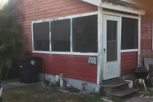 302 3rd St, Moore Haven, FL 33471 - Photo 1