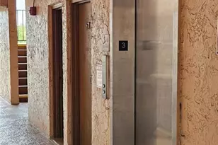 3048 E Sunrise Lakes Dr Unit, Sunrise, FL 33322 - Photo 4